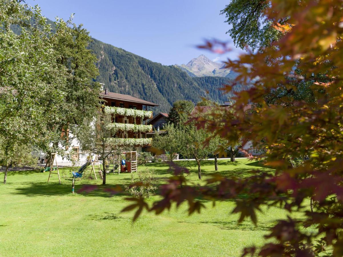 Ferienwohnung Hof Neuhaus Mayrhofen Exterior foto