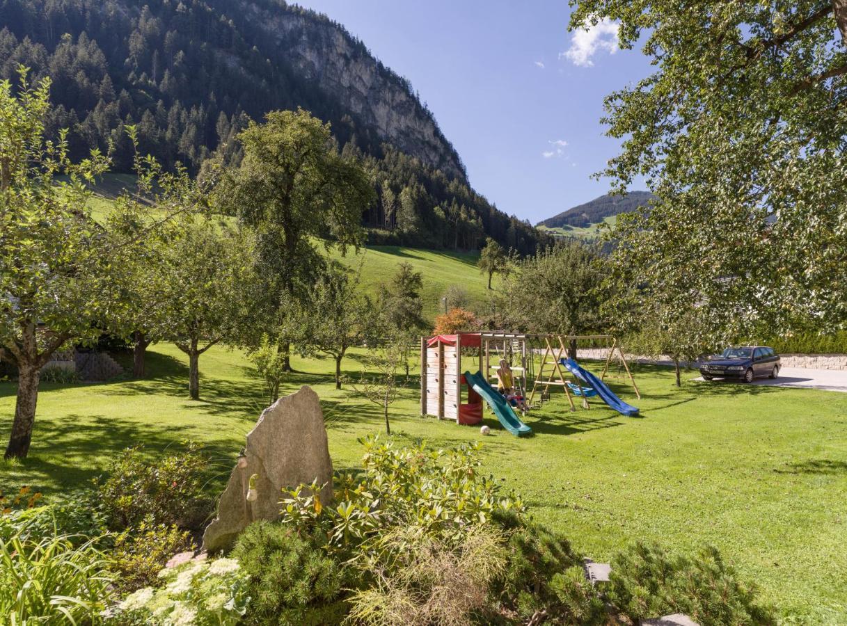 Ferienwohnung Hof Neuhaus Mayrhofen Exterior foto