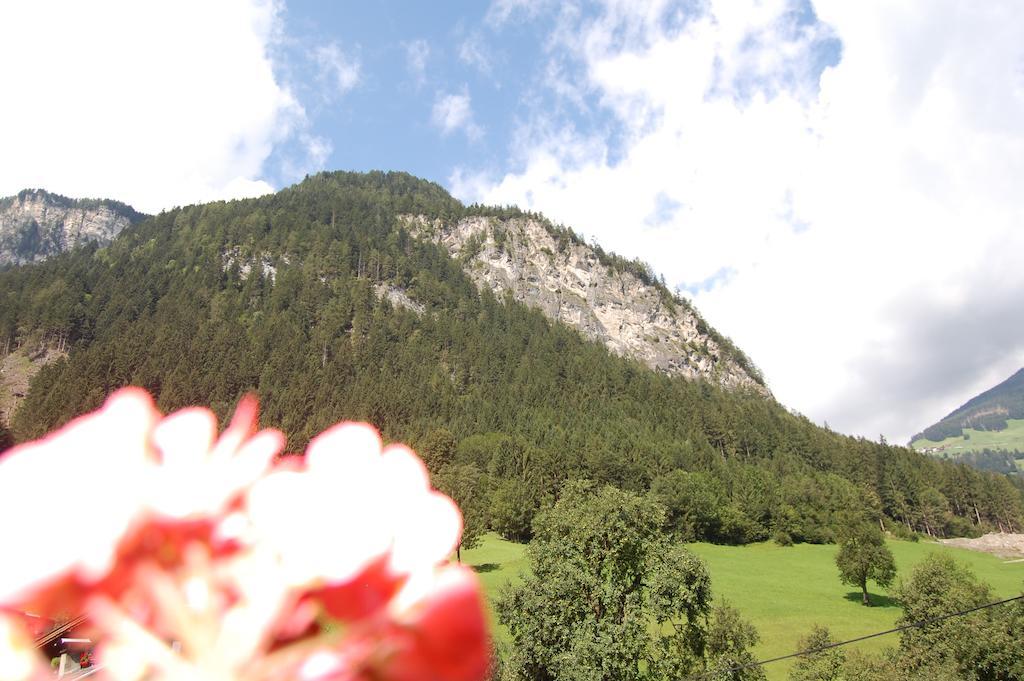 Ferienwohnung Hof Neuhaus Mayrhofen Exterior foto