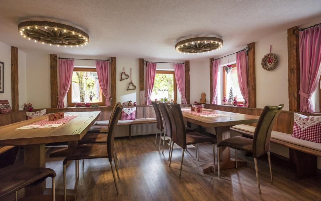 Ferienwohnung Hof Neuhaus Mayrhofen Exterior foto