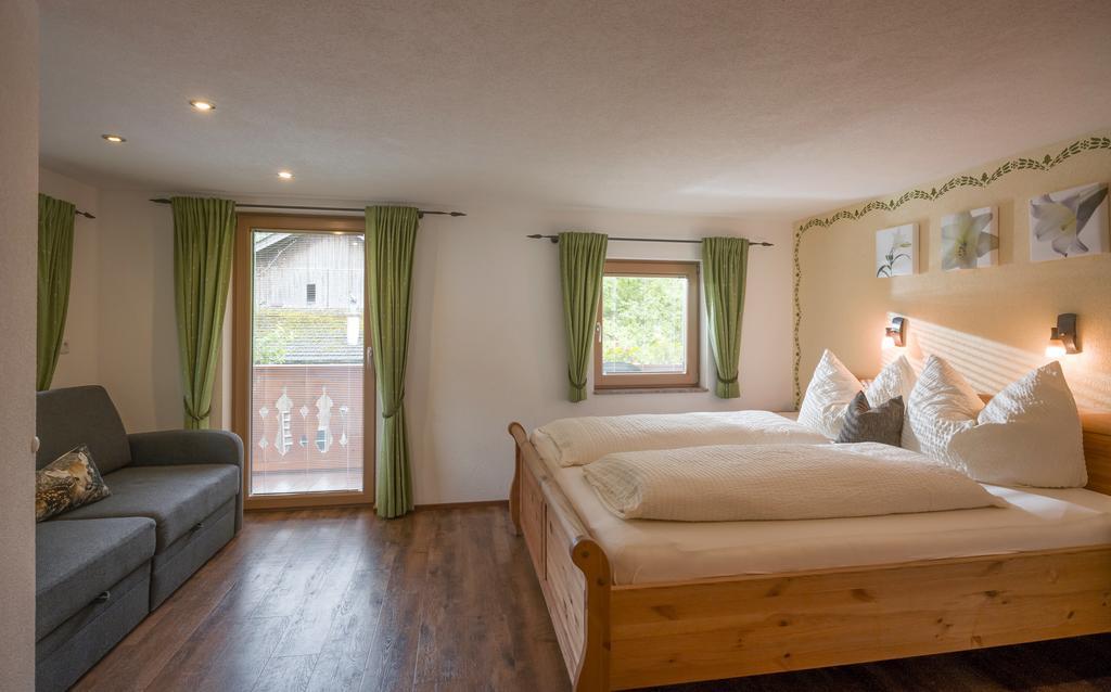 Ferienwohnung Hof Neuhaus Mayrhofen Exterior foto