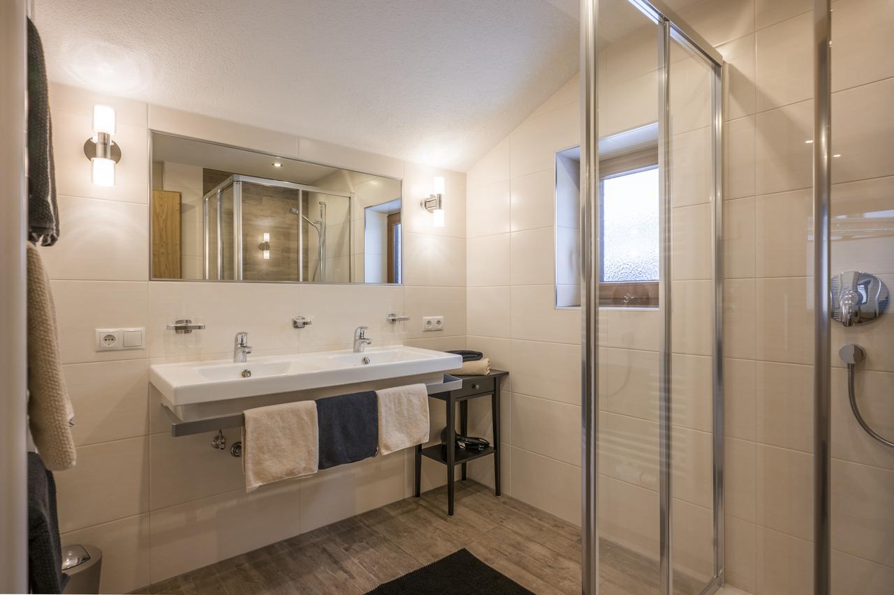 Ferienwohnung Hof Neuhaus Mayrhofen Exterior foto