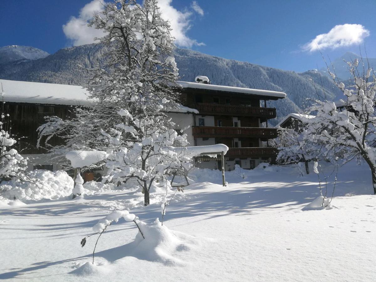 Ferienwohnung Hof Neuhaus Mayrhofen Exterior foto